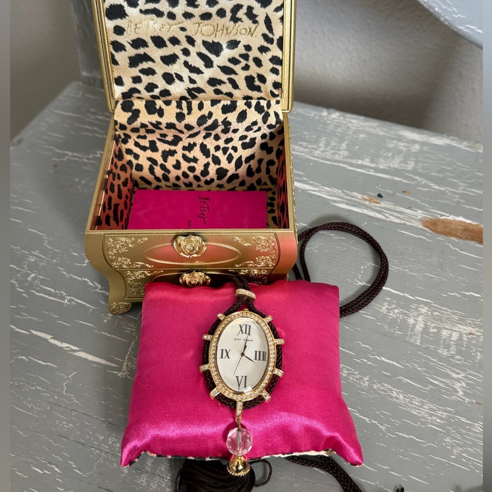 Vintage Betsey Johnson Tiger’s Eye Watch Necklace